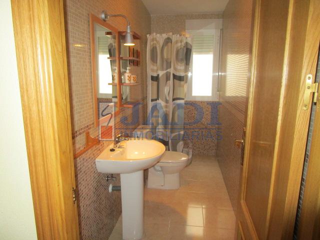 Alquiler de Ático en Valdepeñas