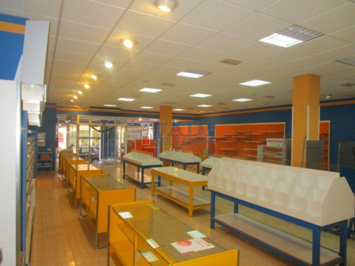 Alquiler de local comercial en Valdepeñas