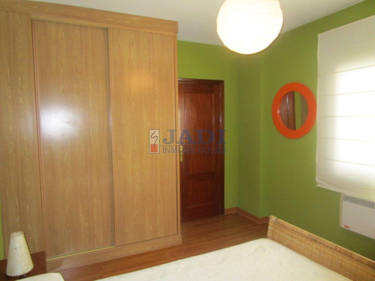 For sale of flat in Valdepeñas
