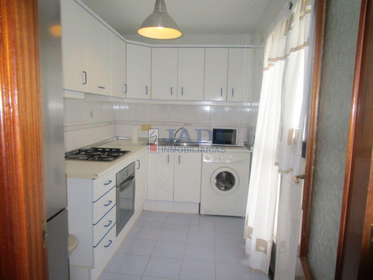 For sale of flat in Valdepeñas