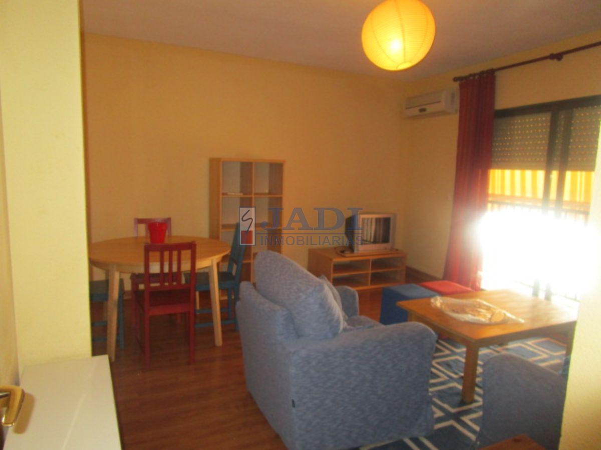 For sale of flat in Valdepeñas