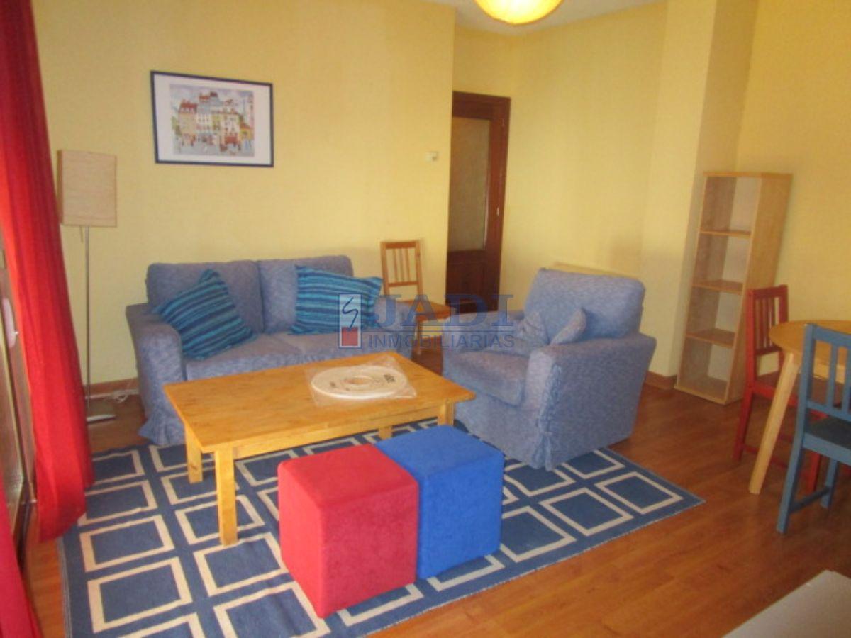 For sale of flat in Valdepeñas