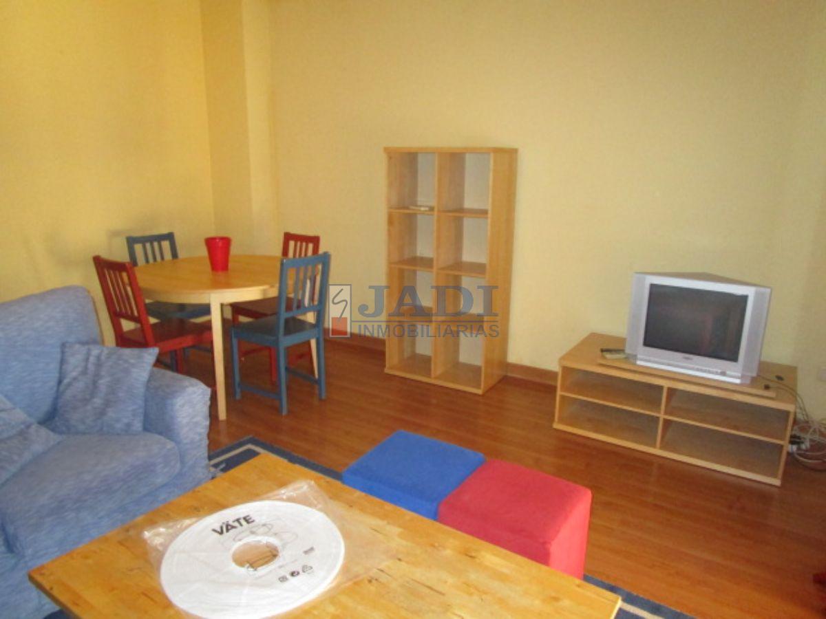 For sale of flat in Valdepeñas