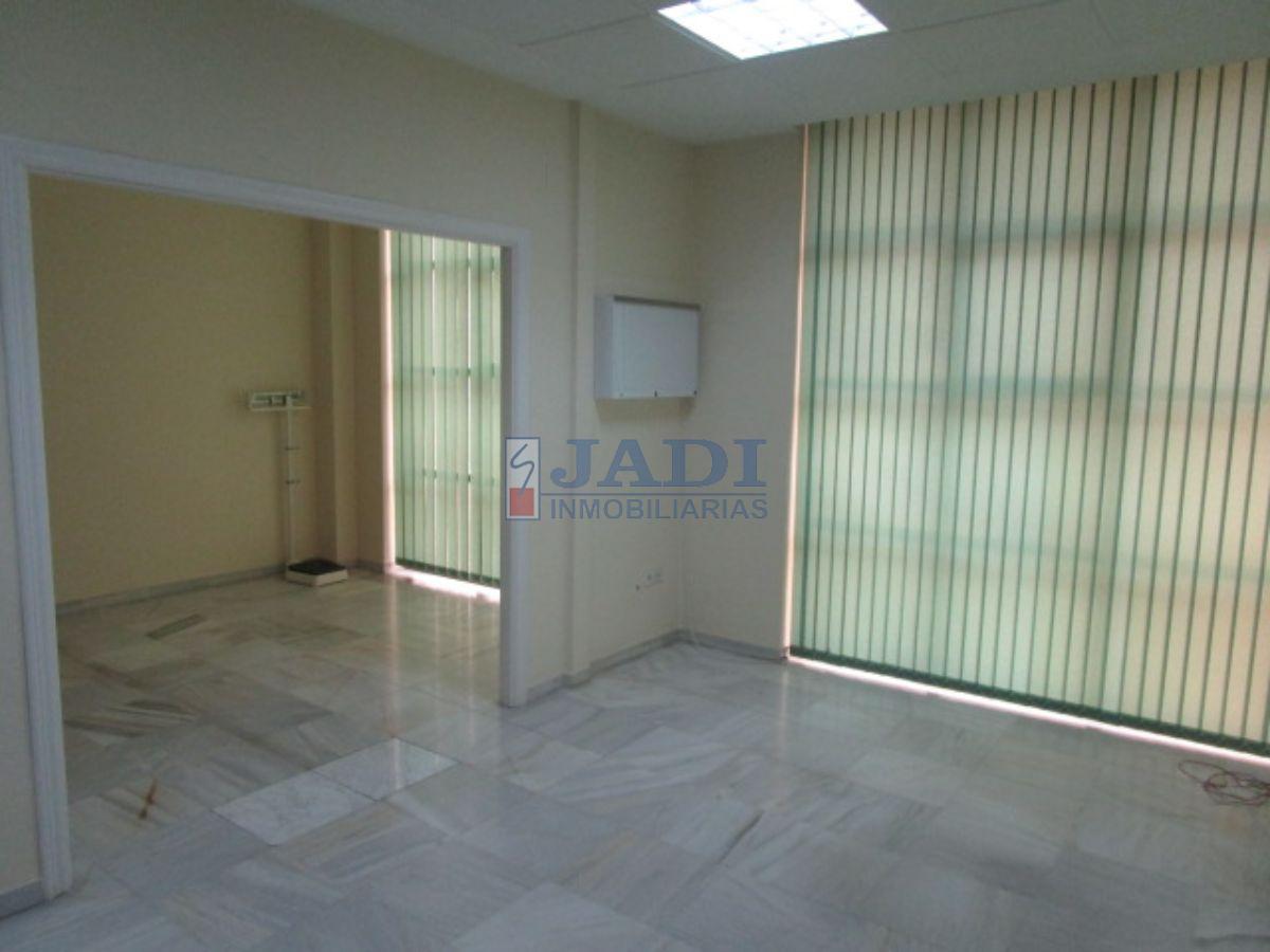 For rent of office in Valdepeñas