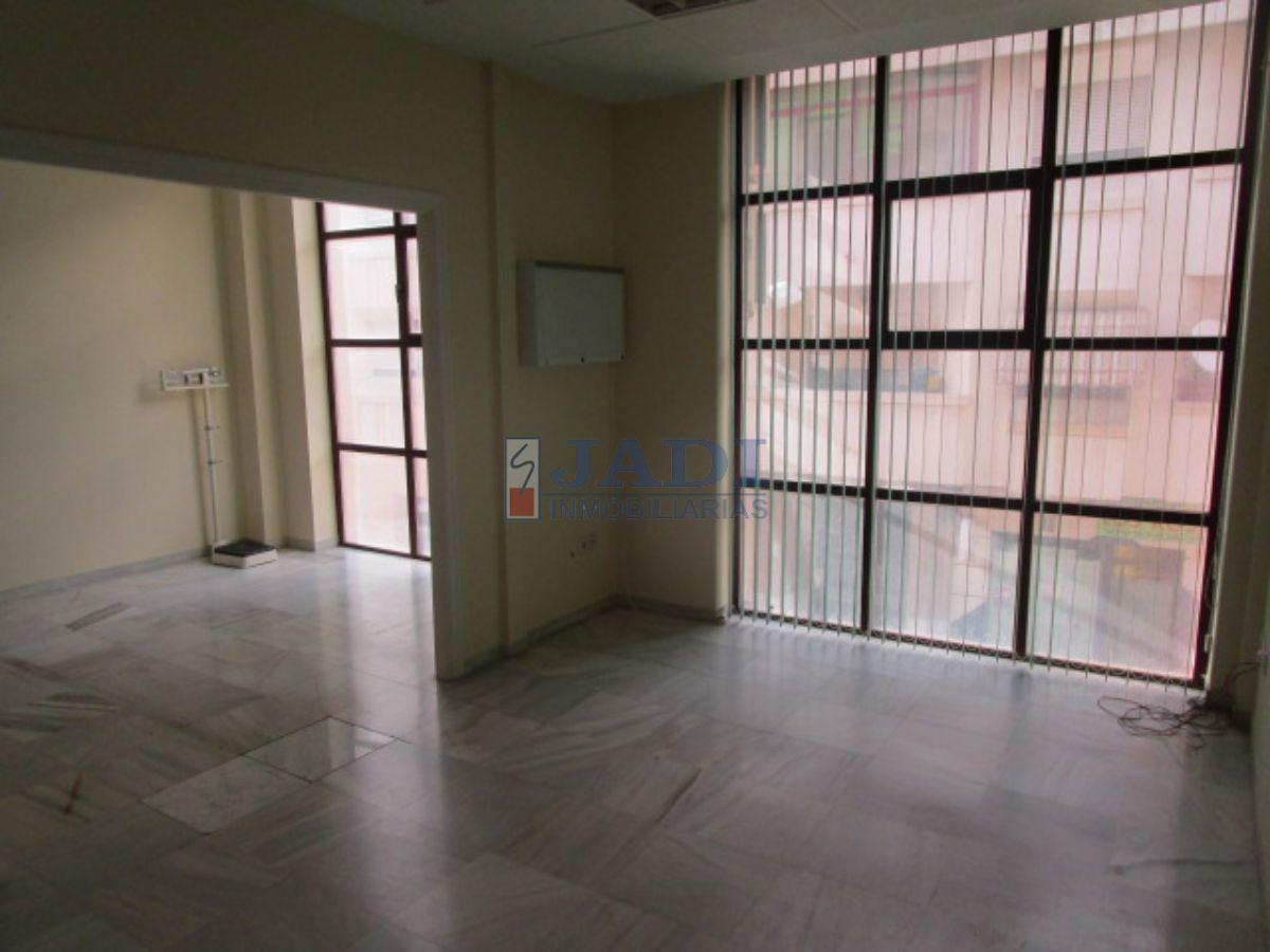 For rent of office in Valdepeñas