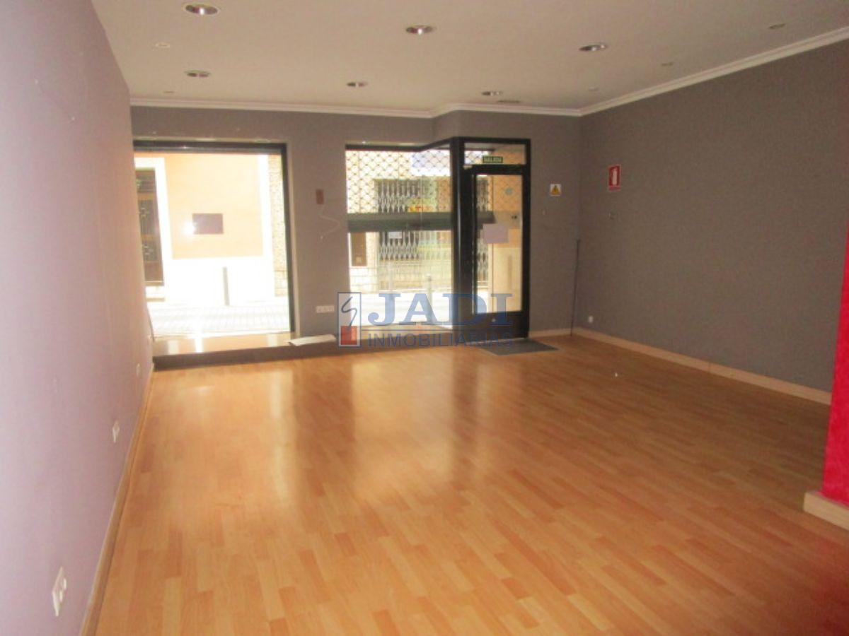 For rent of commercial in Valdepeñas