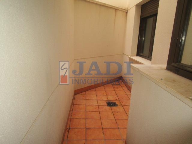 For sale of flat in Valdepeñas