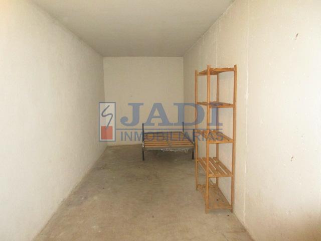 For sale of flat in Valdepeñas