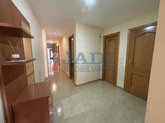 Venta de piso en Valdepeñas