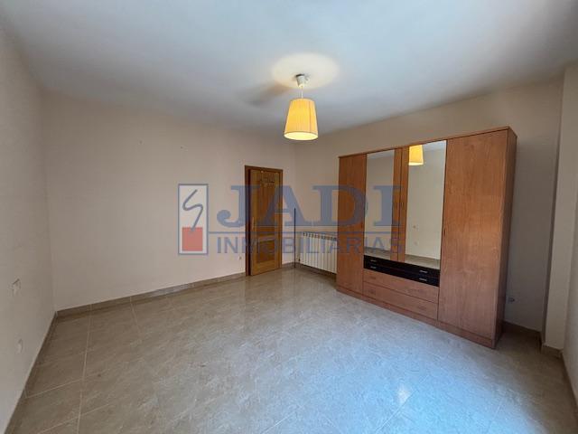 Venta de piso en Valdepeñas