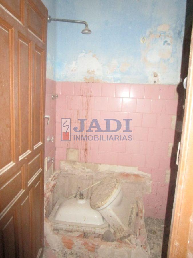 Venta de casa en Valdepeñas