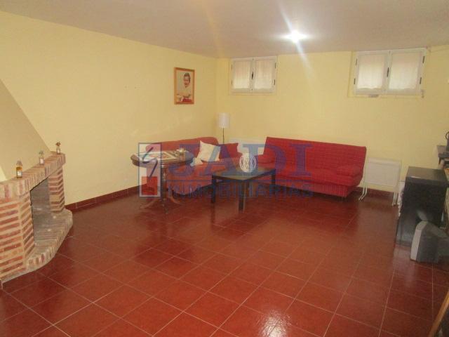 For sale of house in Valdepeñas
