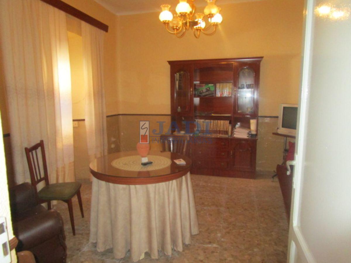 For sale of house in Valdepeñas