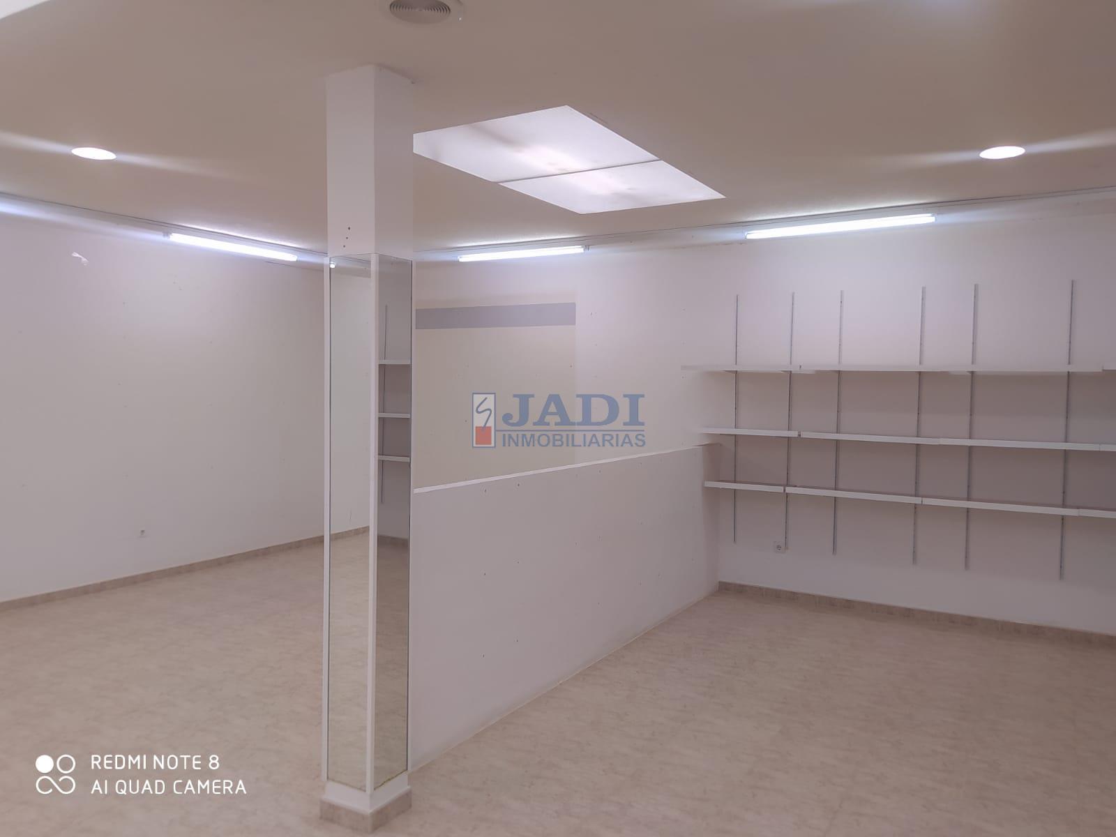 For rent of commercial in Valdepeñas