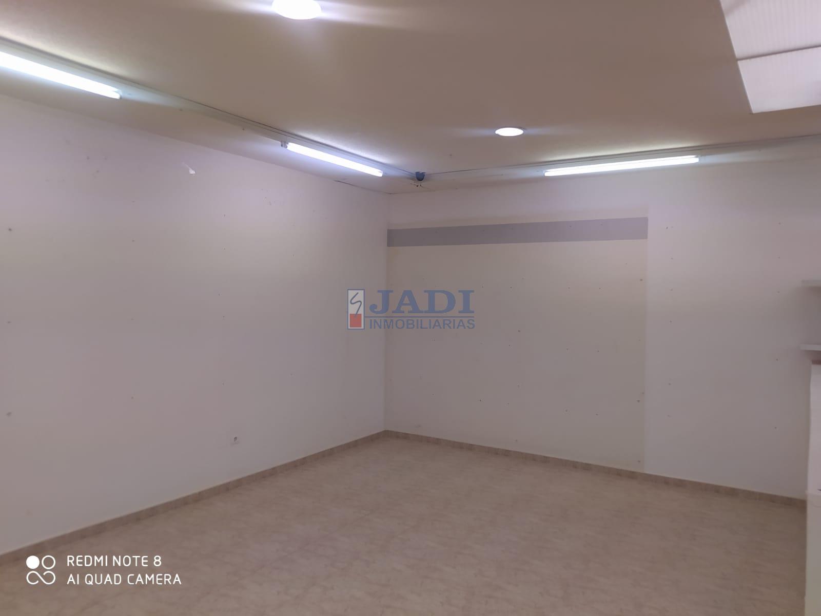 Alquiler de local comercial en Valdepeñas