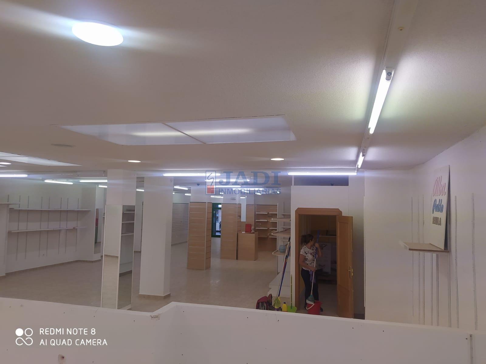出租 的 商业店面 在 Valdepeñas