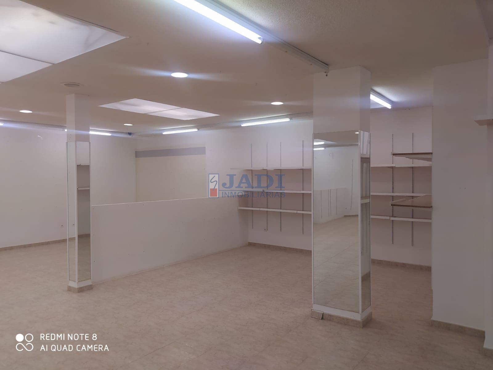 Alquiler de local comercial en Valdepeñas