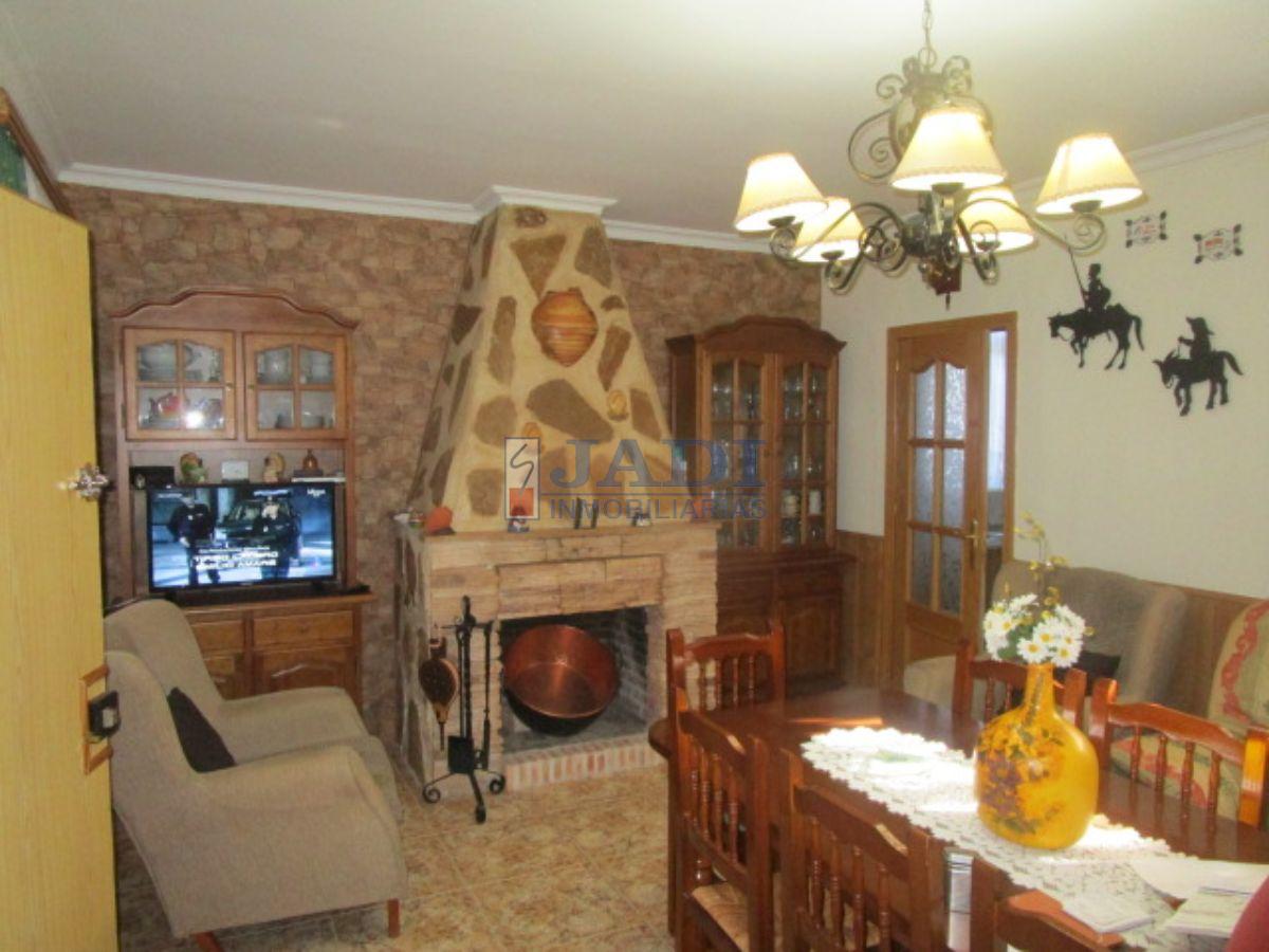 For sale of house in Valdepeñas