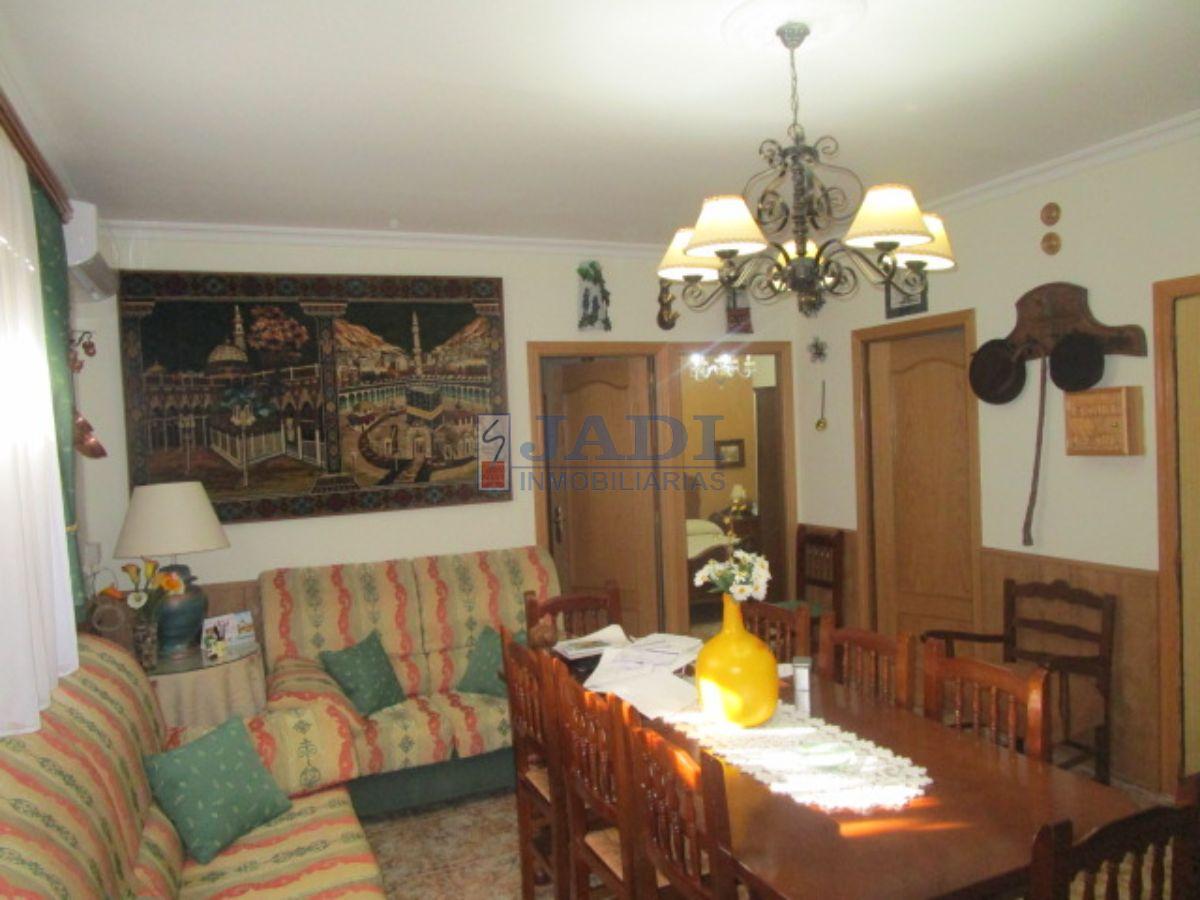 For sale of house in Valdepeñas