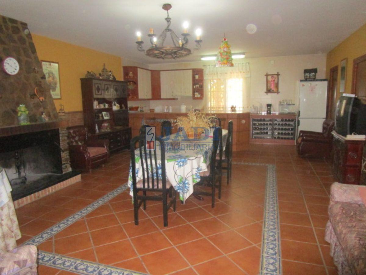 For sale of house in Valdepeñas