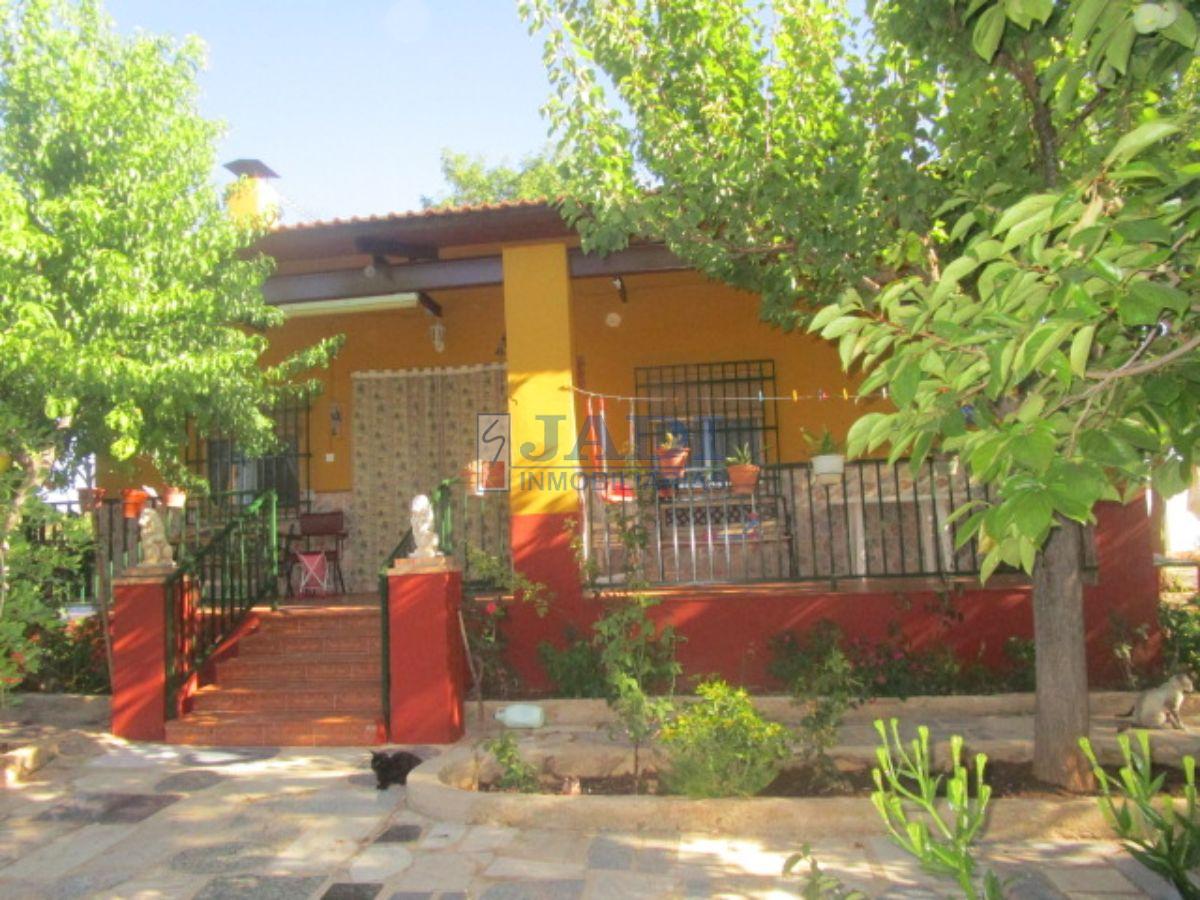 For sale of house in Valdepeñas