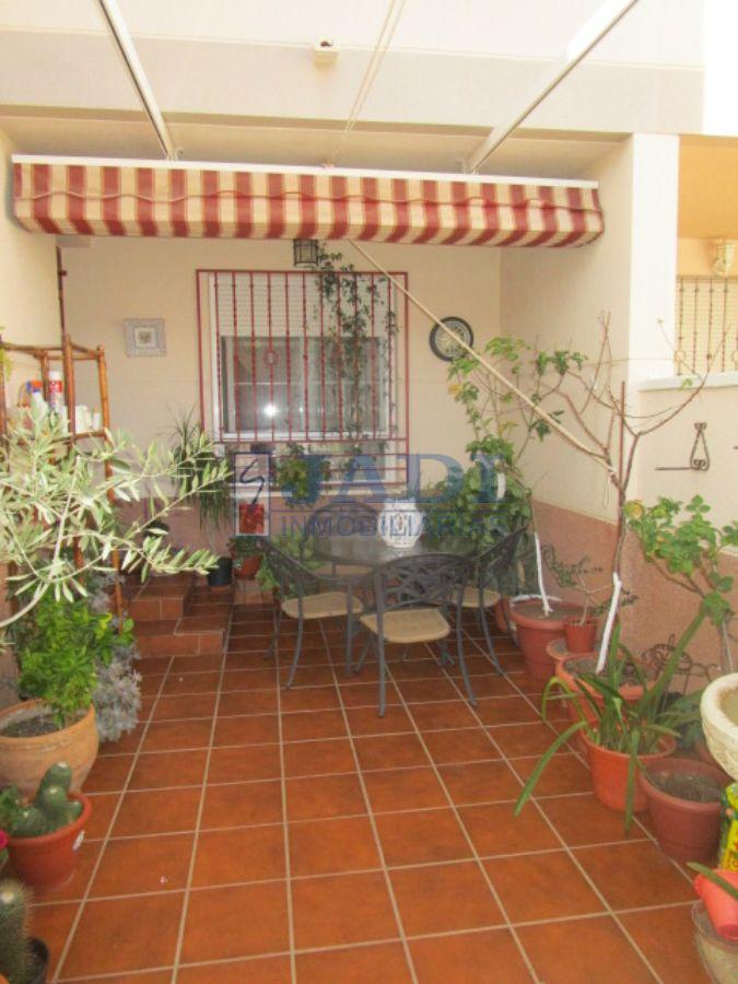 For sale of house in Valdepeñas