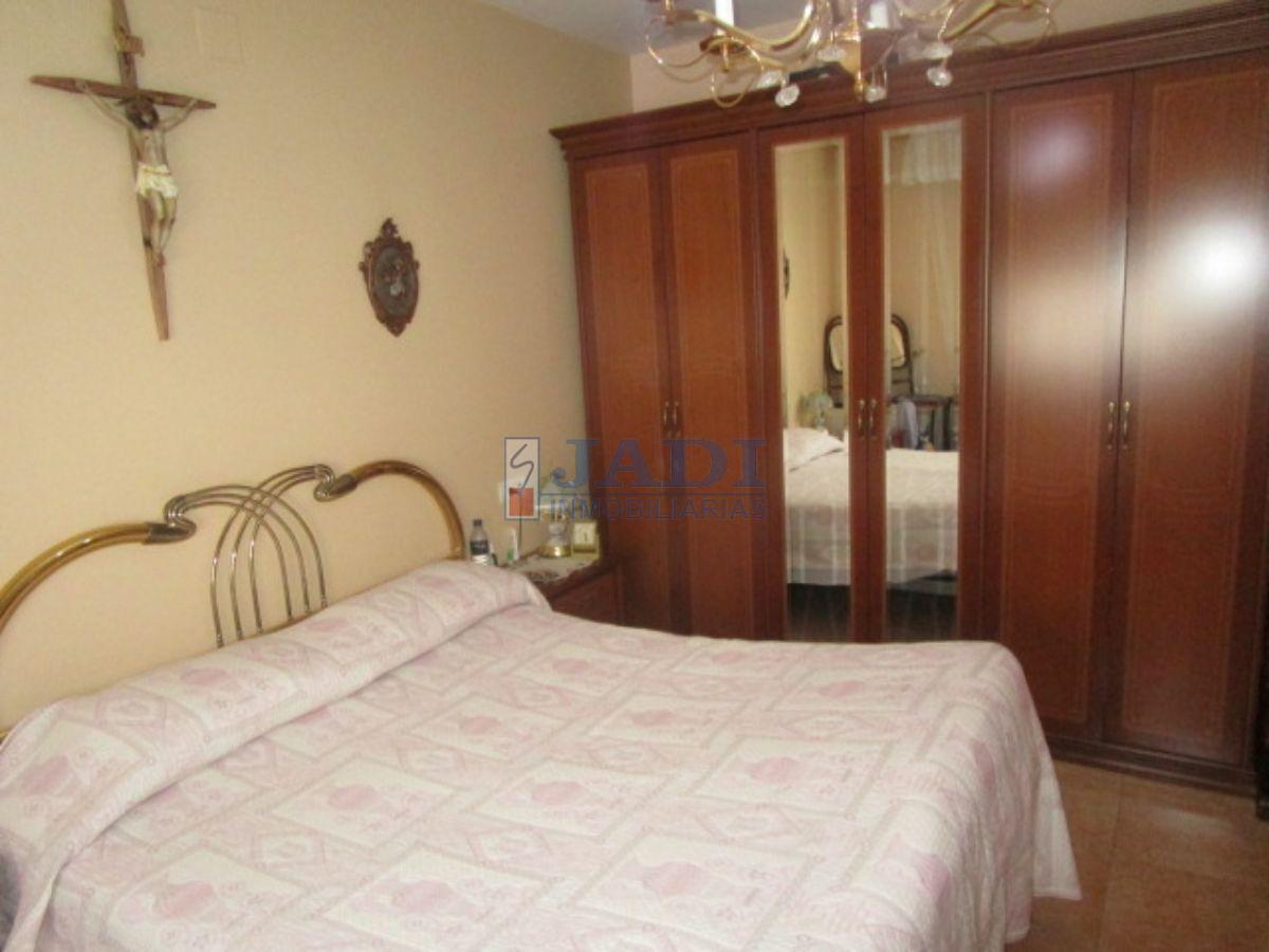 For sale of house in Valdepeñas