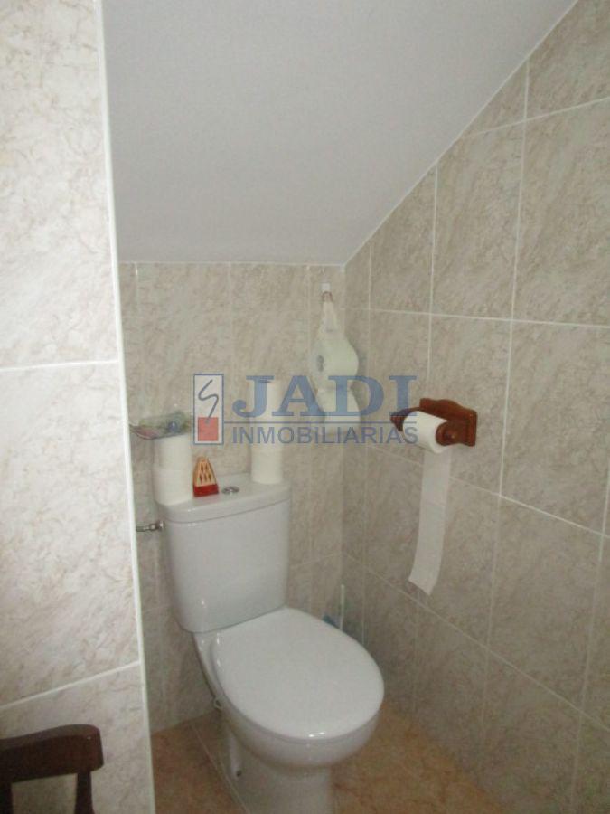 For sale of house in Valdepeñas