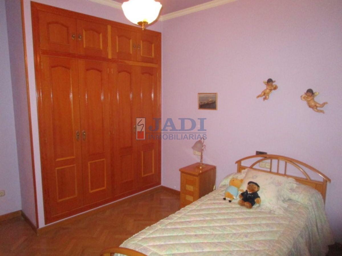 For sale of house in Valdepeñas