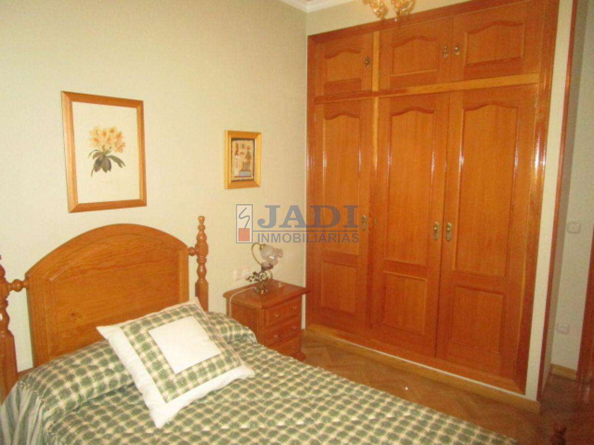 For sale of house in Valdepeñas