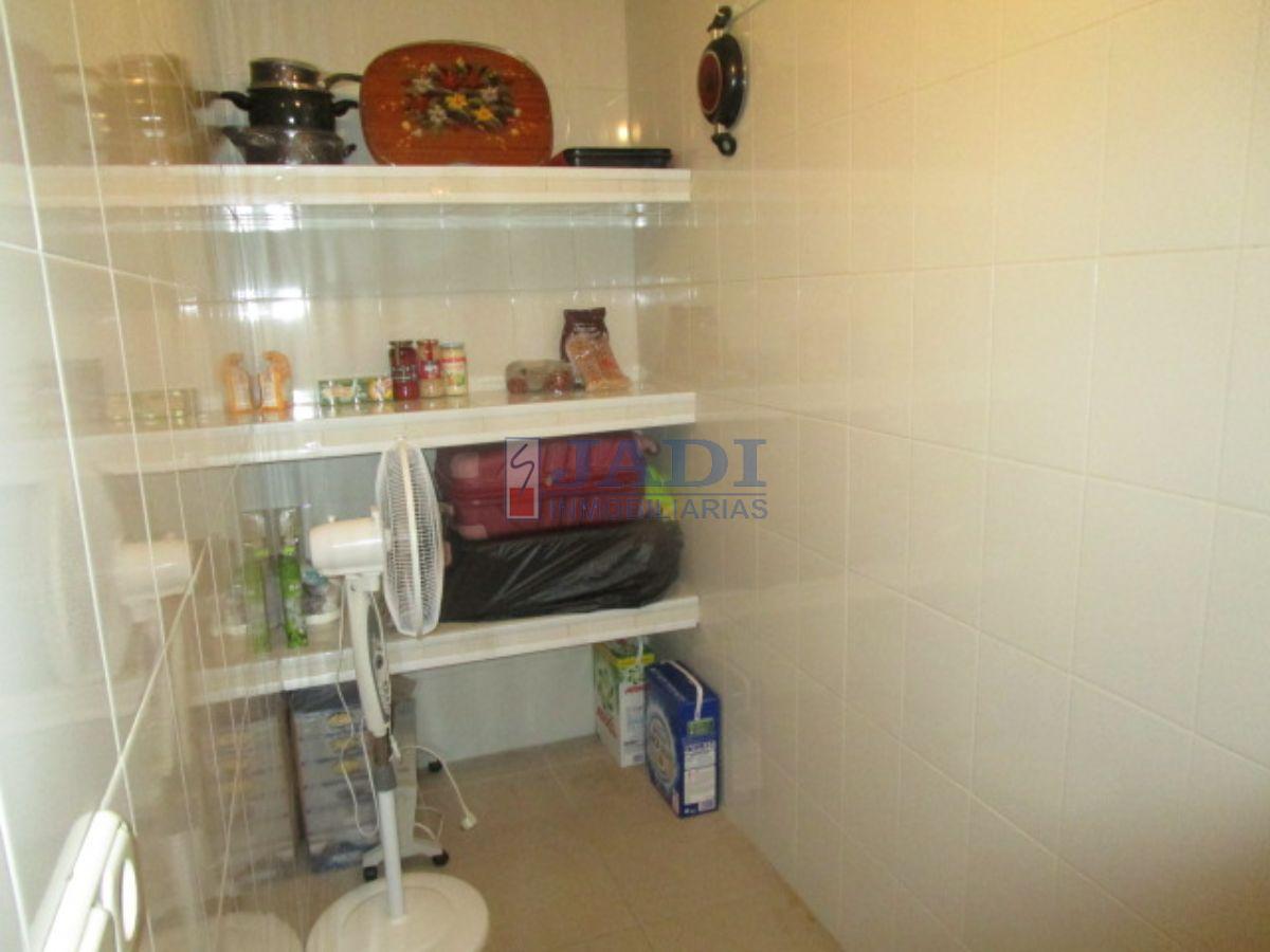 For sale of house in Valdepeñas