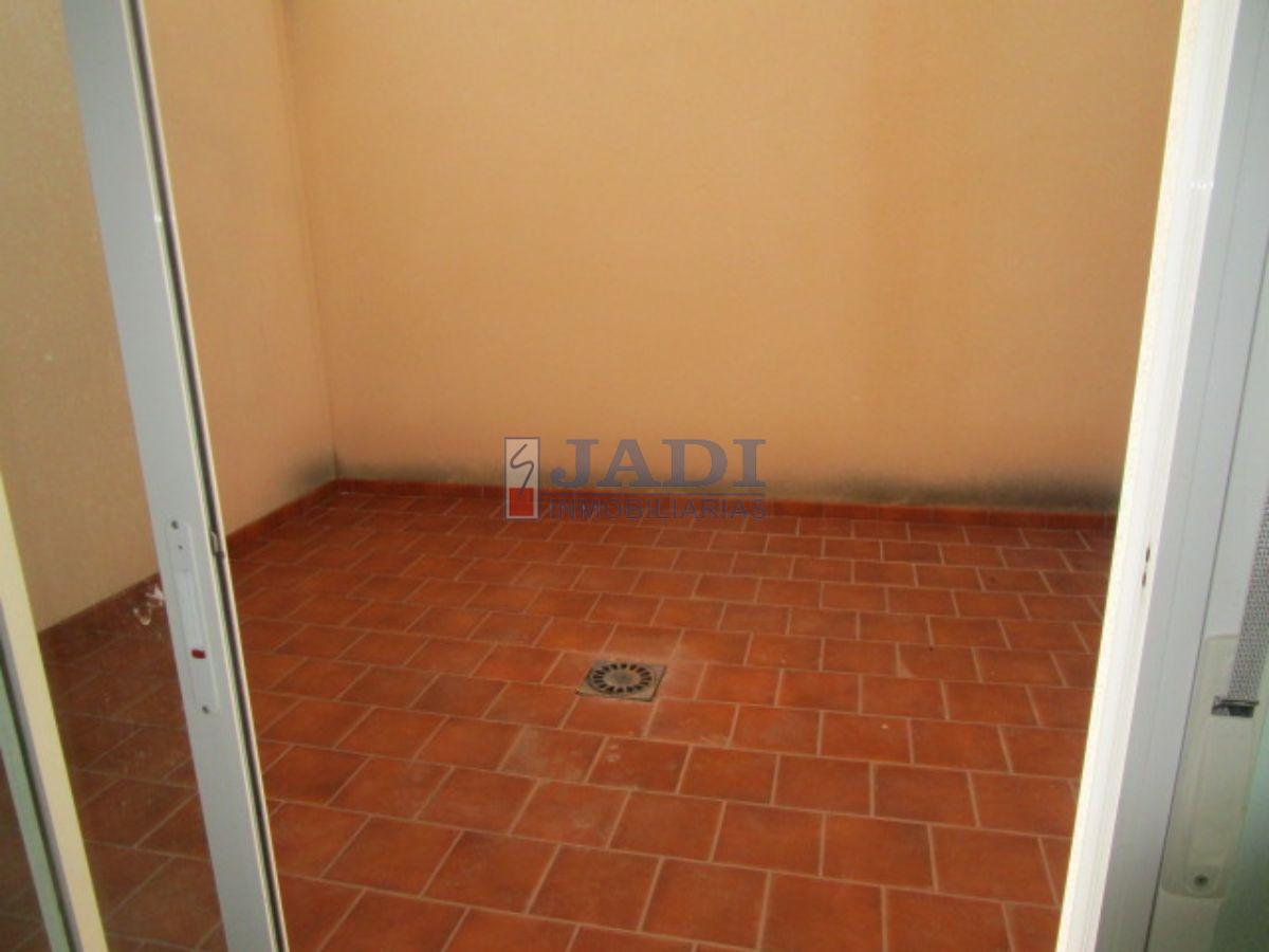 For rent of commercial in Valdepeñas