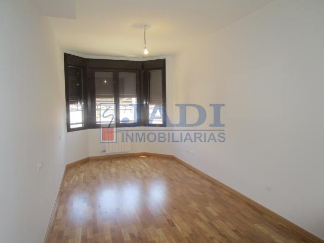 For rent of flat in Valdepeñas