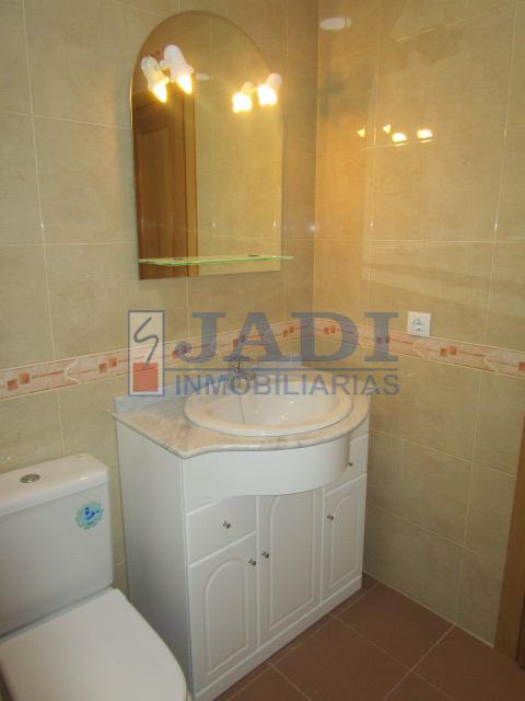 For rent of flat in Valdepeñas
