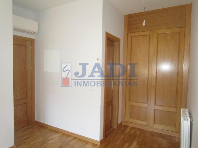 For rent of flat in Valdepeñas