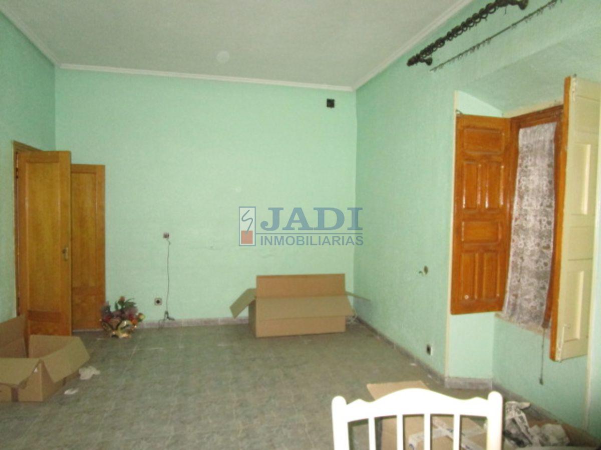 Venta de casa en Valdepeñas