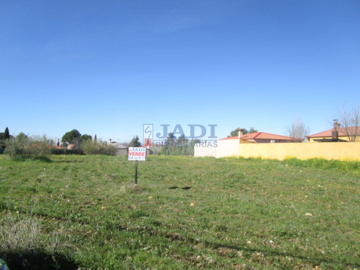 For sale of land in Valdepeñas