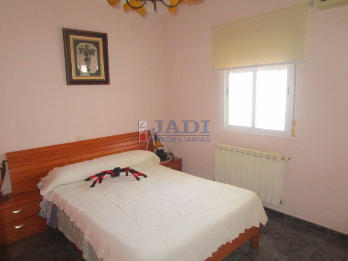 For sale of house in Valdepeñas