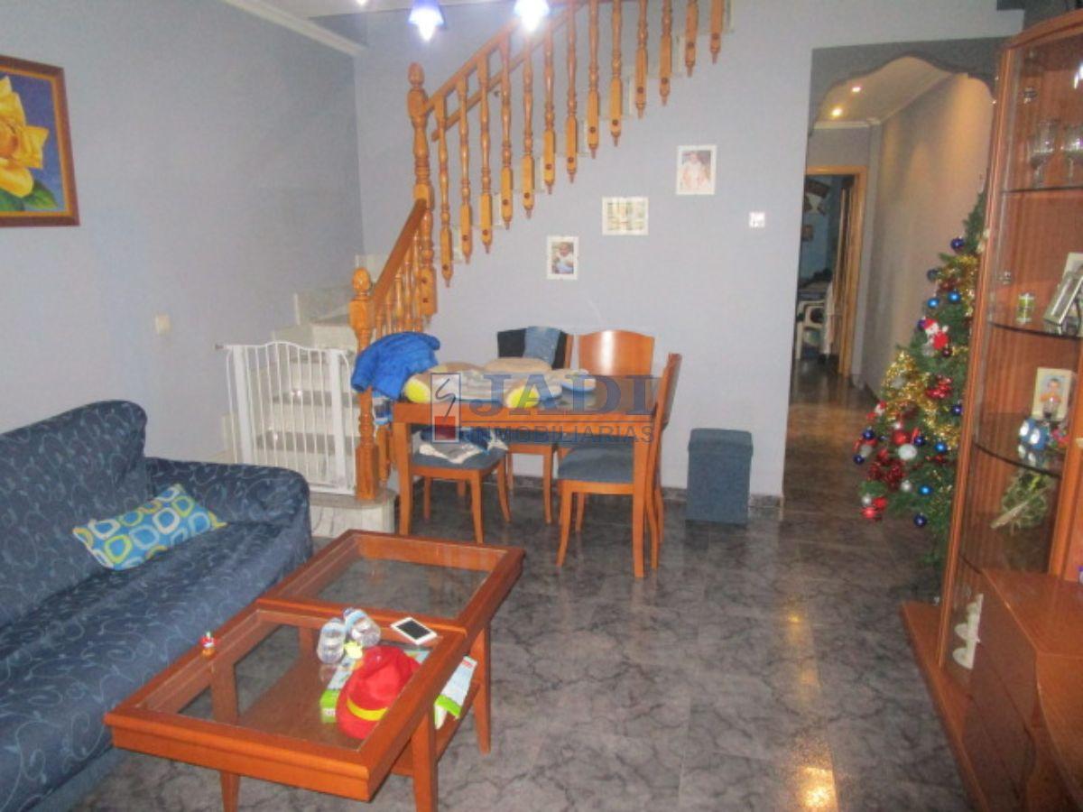 For sale of house in Valdepeñas