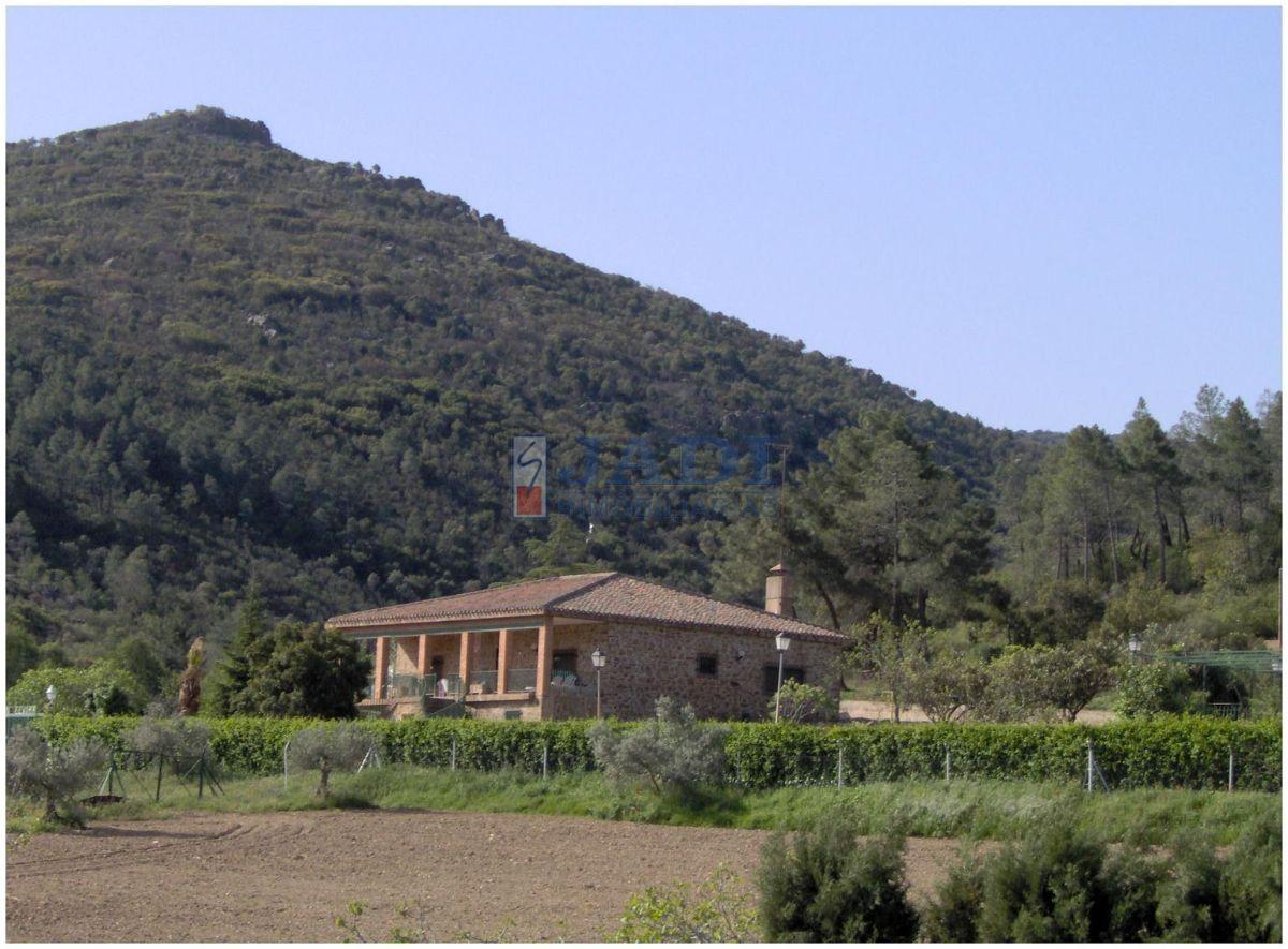 For sale of rural property in Viso del Marqués