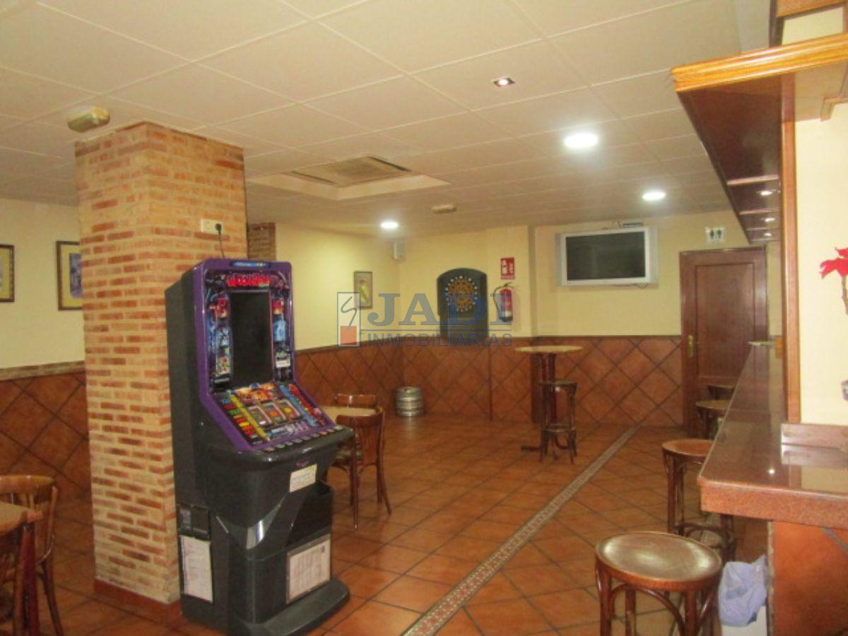 Venta de local comercial en Valdepeñas