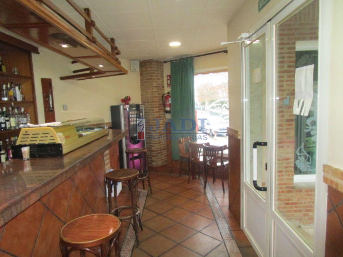 Venta de local comercial en Valdepeñas