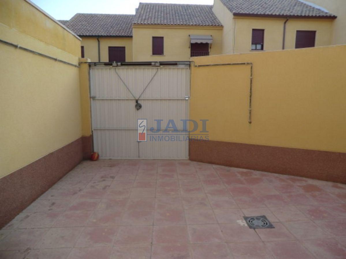 For sale of house in Valdepeñas