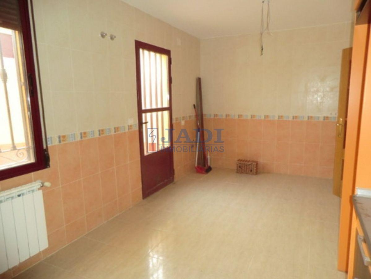 For sale of house in Valdepeñas