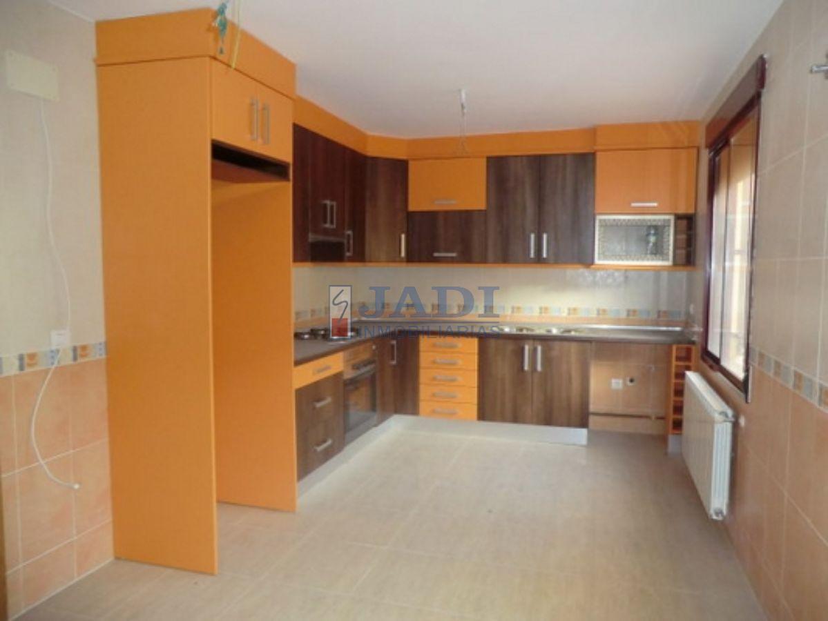 For sale of house in Valdepeñas