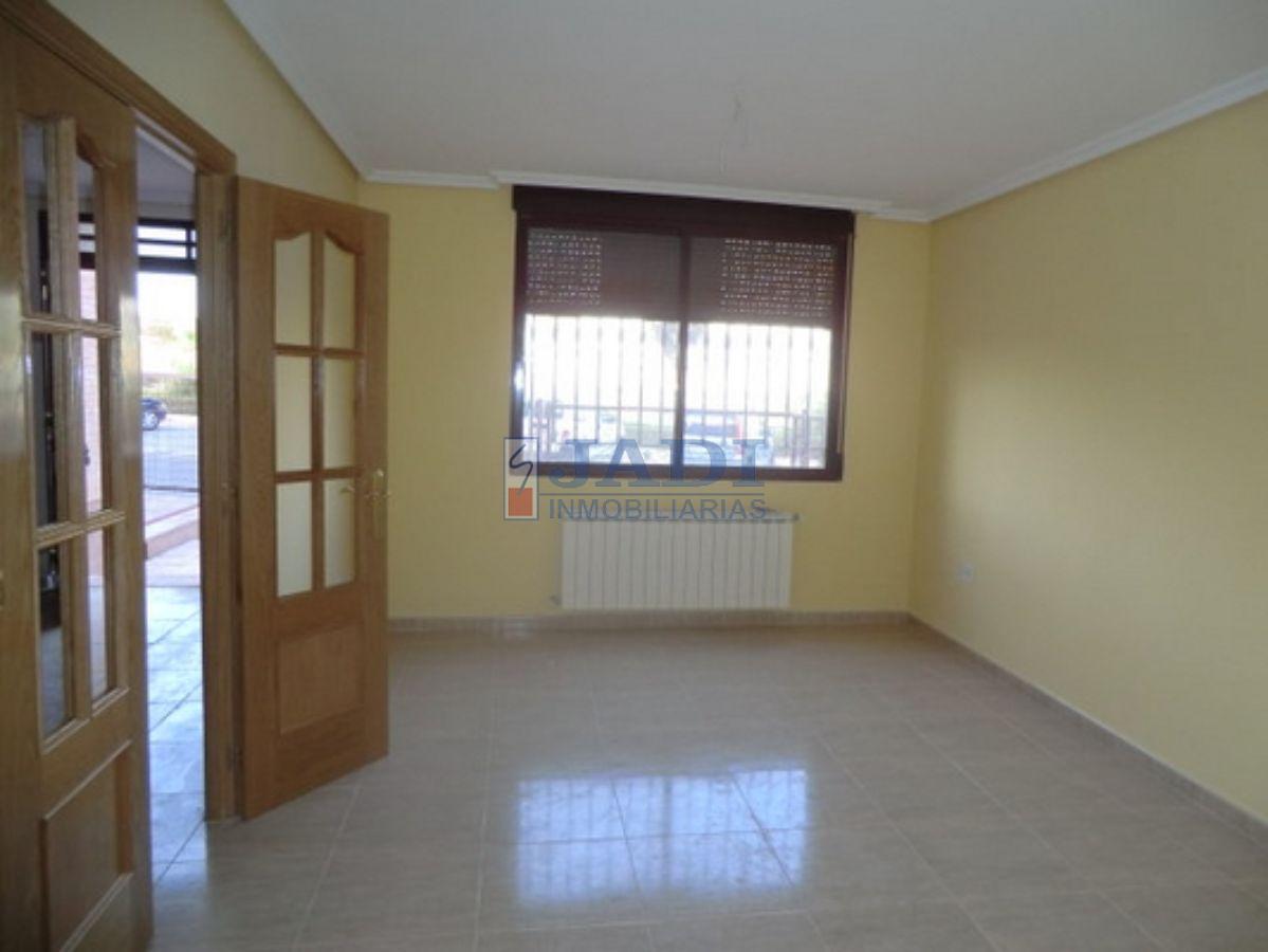 For sale of house in Valdepeñas