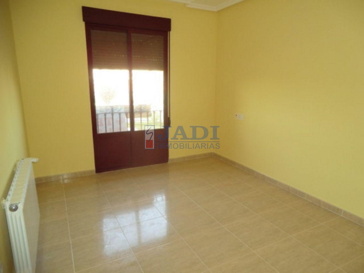 For sale of house in Valdepeñas