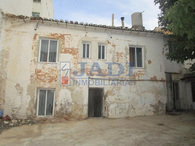 For sale of building in Manzanares