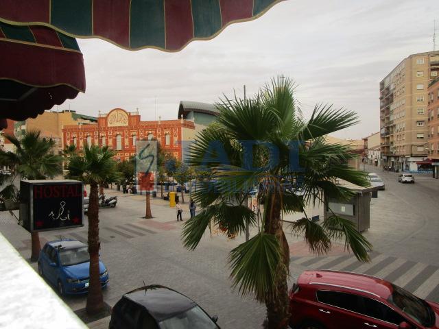 Venda de edifici a Manzanares