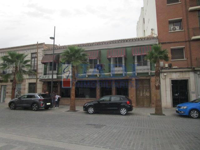 For sale of building in Manzanares